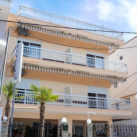 Μpasias Apartments Paralía Eksteriør billede