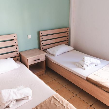 Μpasias Apartments Paralía Eksteriør billede