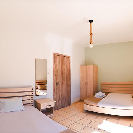 Μpasias Apartments Paralía Eksteriør billede