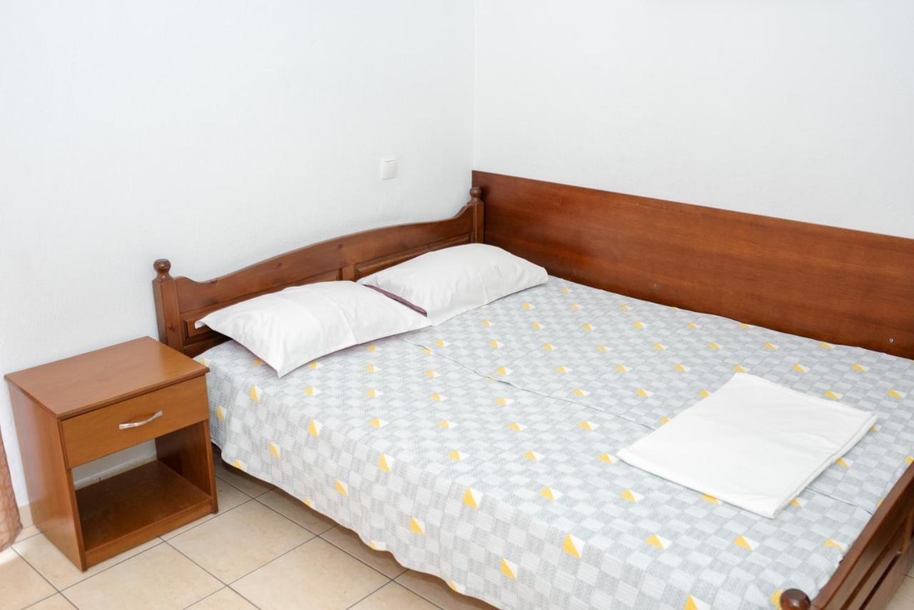 Μpasias Apartments Paralía Eksteriør billede