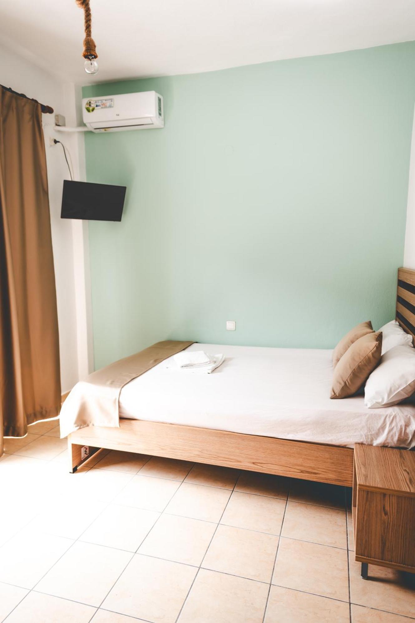 Μpasias Apartments Paralía Eksteriør billede