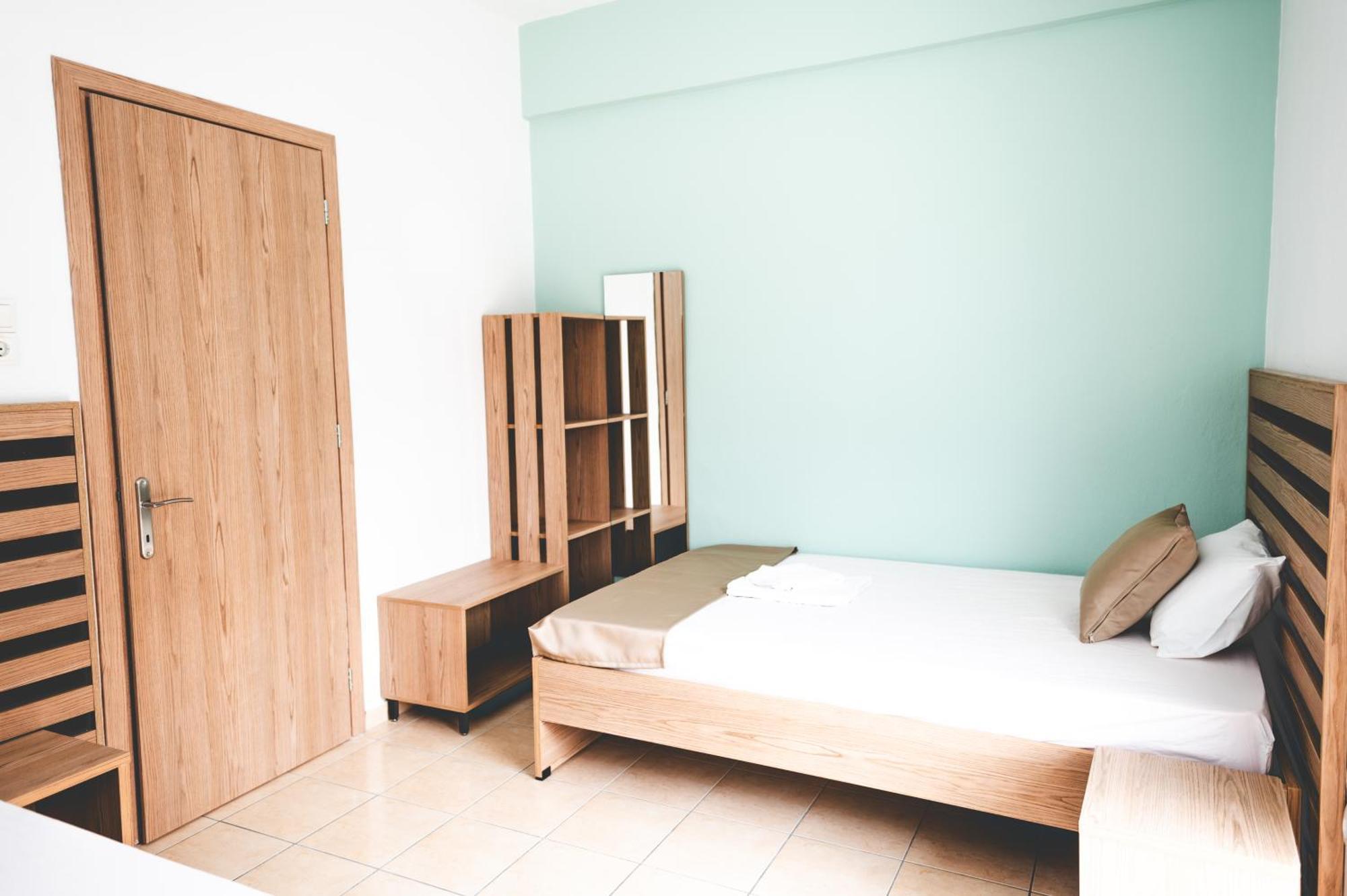 Μpasias Apartments Paralía Eksteriør billede