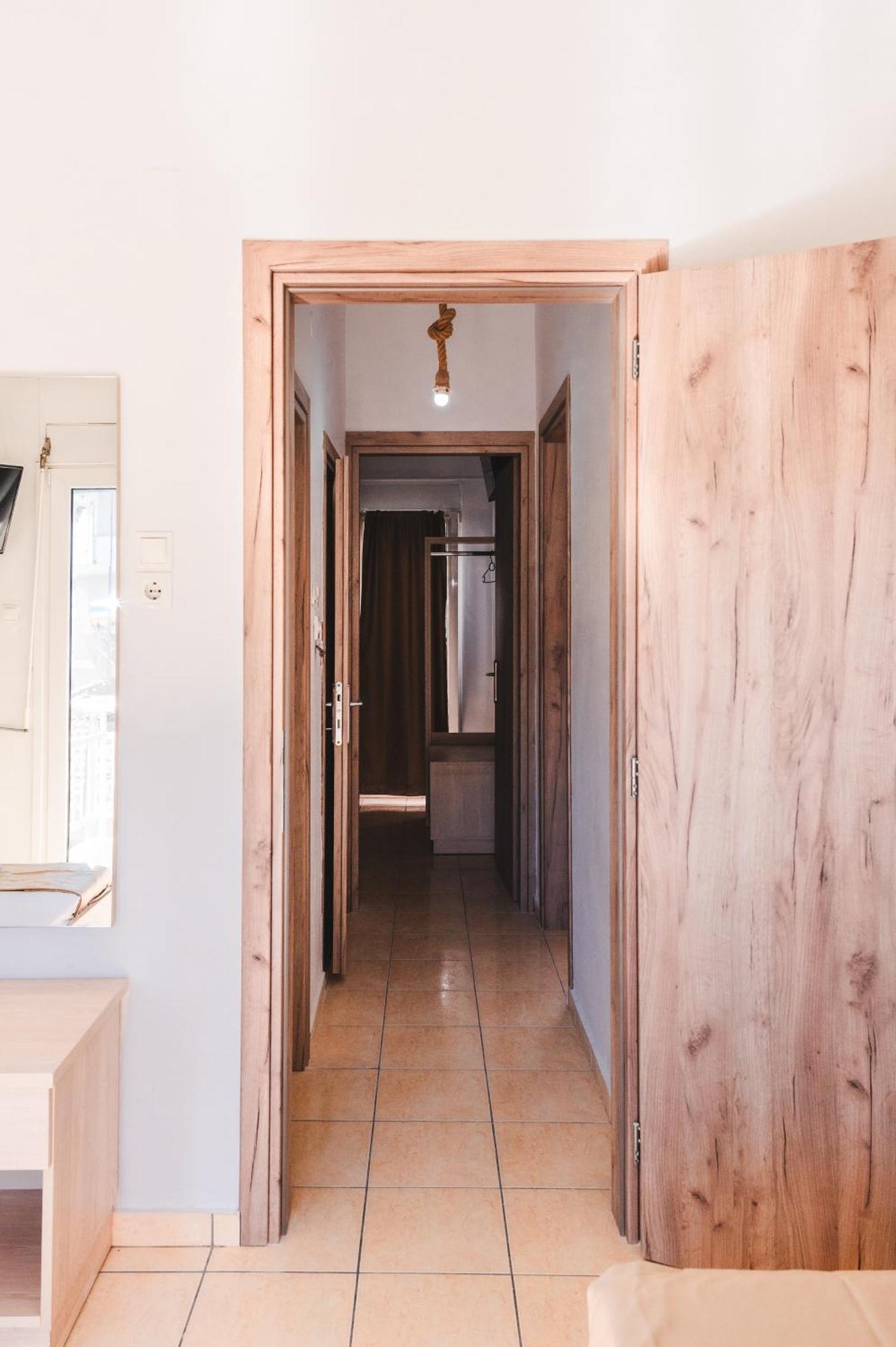 Μpasias Apartments Paralía Eksteriør billede
