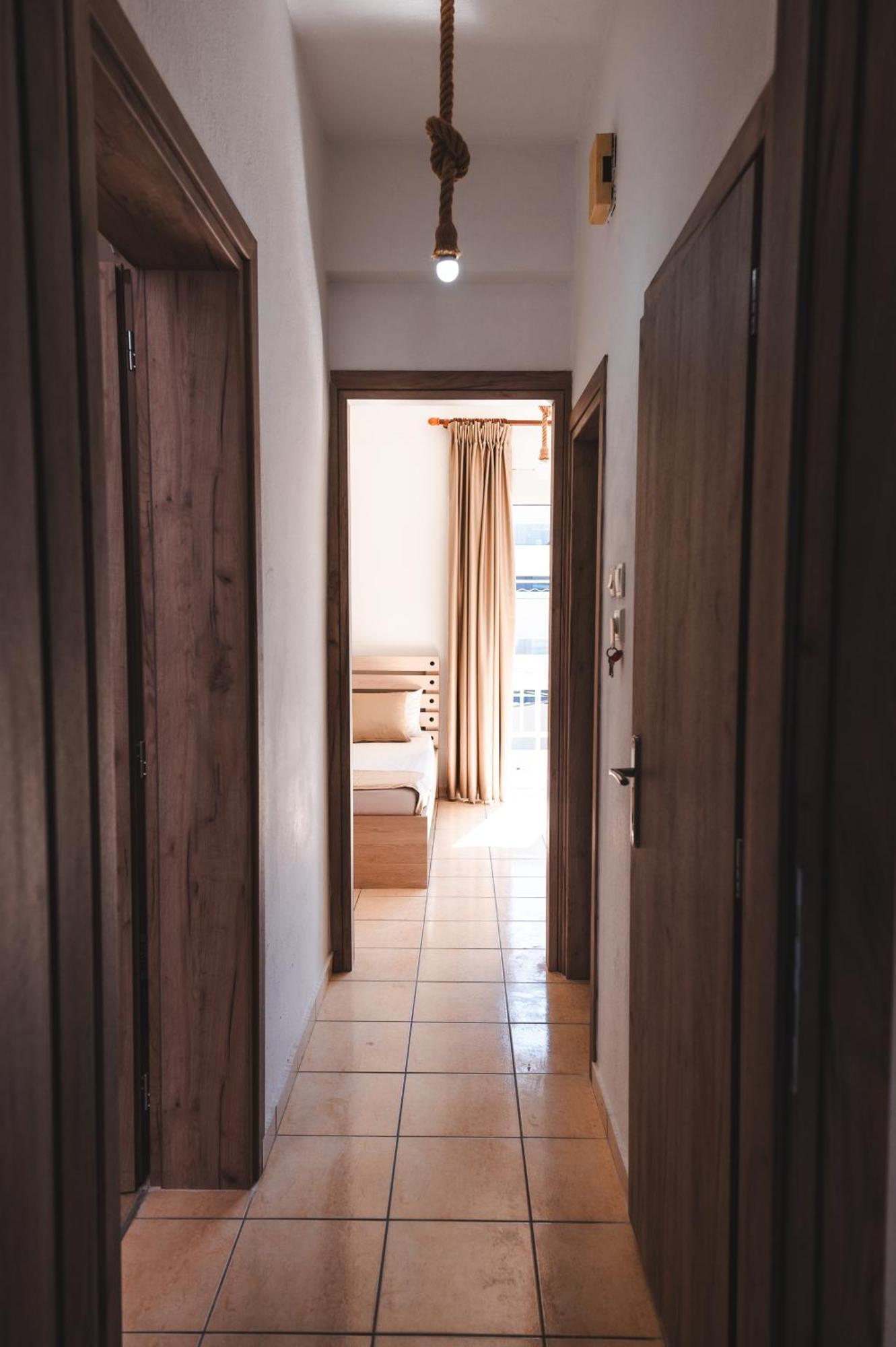 Μpasias Apartments Paralía Eksteriør billede