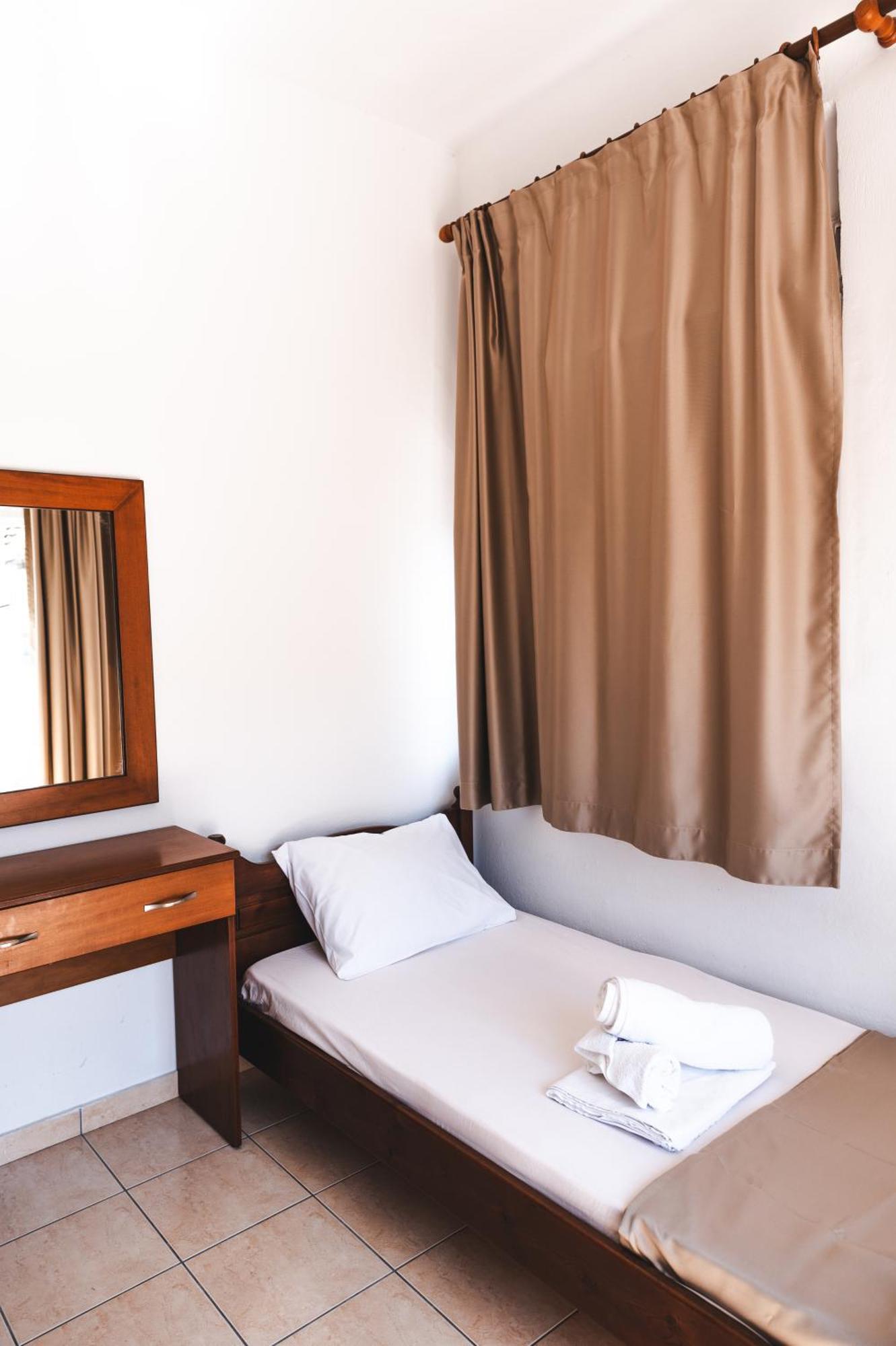 Μpasias Apartments Paralía Eksteriør billede