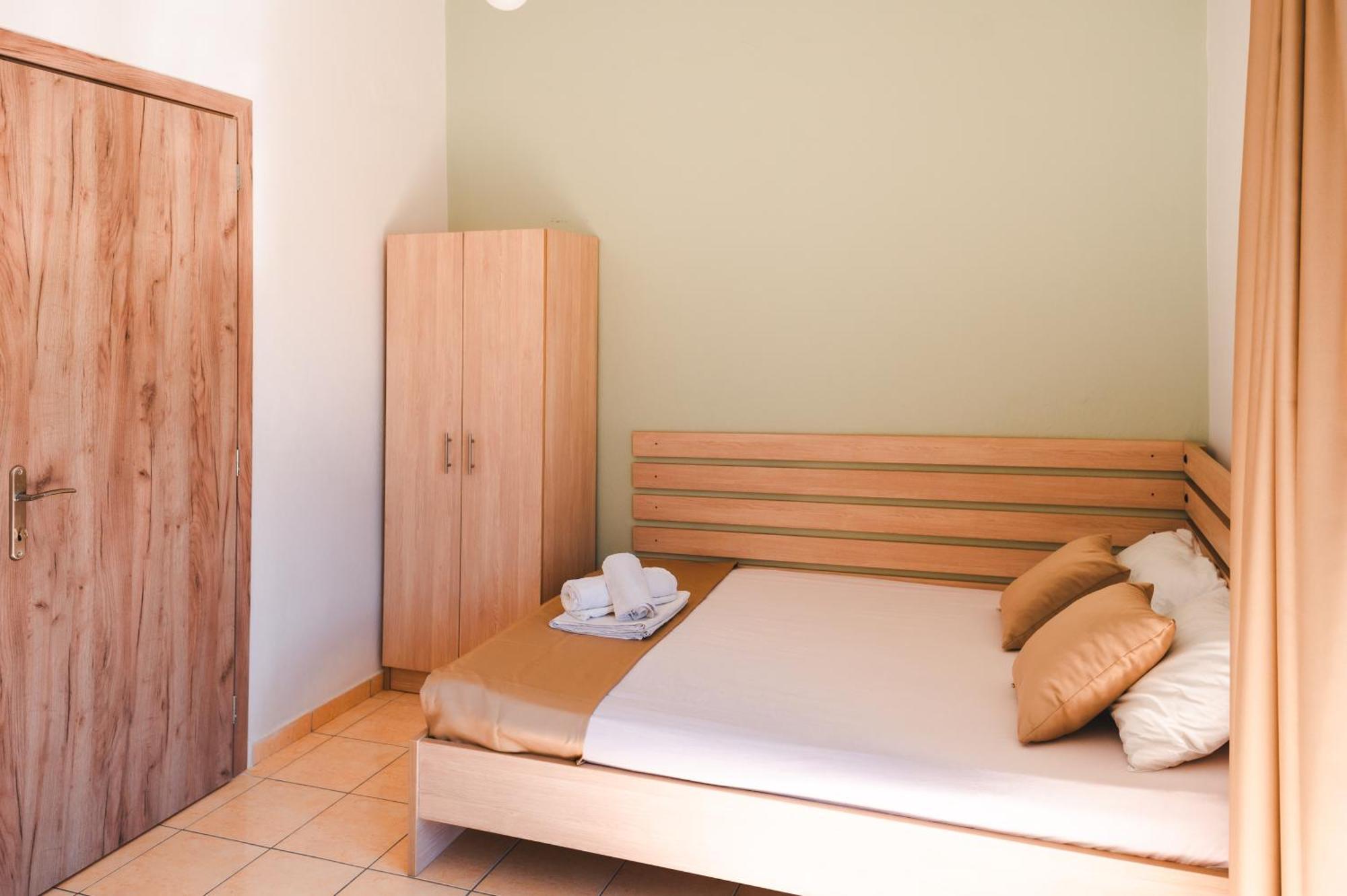 Μpasias Apartments Paralía Eksteriør billede
